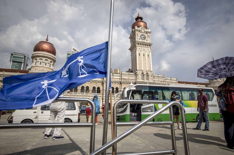 Barisan Nasional flags are seen at Dataran Merdeka in Kuala Lumpur March 21, 2018. u00e2u20acu2022 Picture by Firdaus Latif
