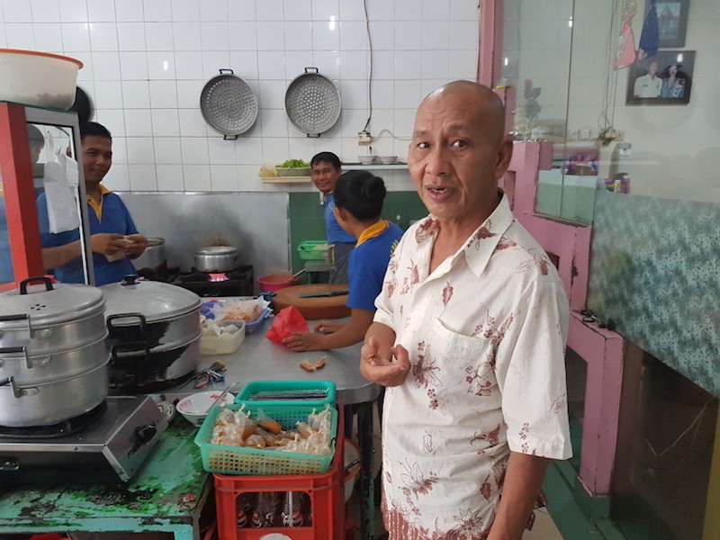 Mr Tan, the owner-operator of Bakmi Tan. — Jakarta Globe pic