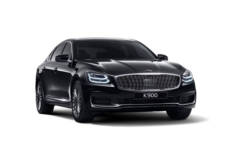 Kia reveals first glimpse of all-new K900 luxury sedan. u00e2u20acu201d AFP pic