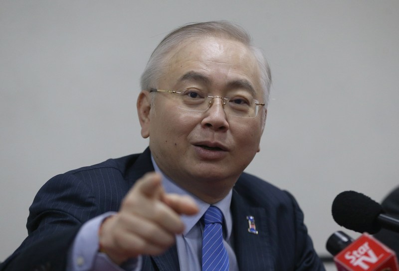 Minister in the Prime Minister's Department Datuk Seri Wee Ka Siong  during a press conference at Utar Bandar Sungai Long in Kajang March 20, 2018. u00e2u20acu201d Picture Razak Ghazali