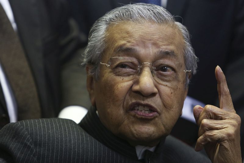 Pakatan Harapan chairman Tun Dr Mahathir speaks during a press conference in Parliament in Kuala Lumpur on March 13, 2018. u00e2u20acu201d Picture by Yusof Mat Isa