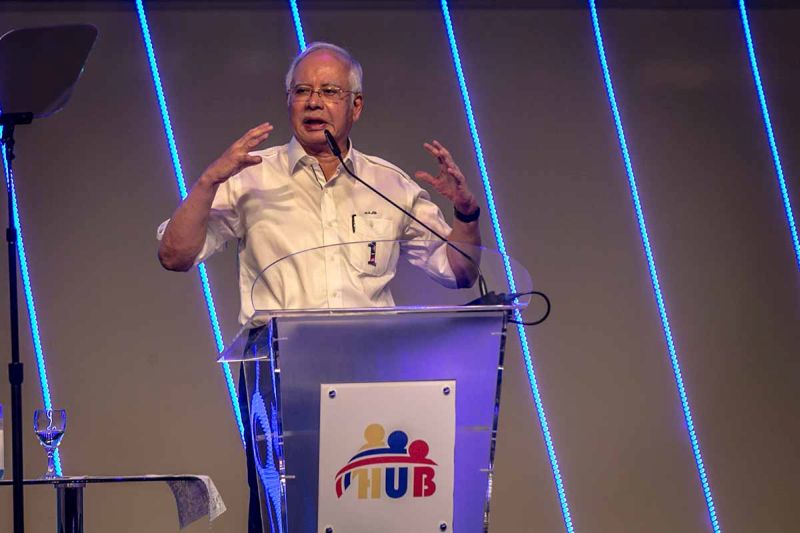 Najib addresses Bumiputera entrepreneurs at the Axiata Arena in Bukit Jalil March 30, 2018. u00e2u20acu2022 Picture by Hari Anggara