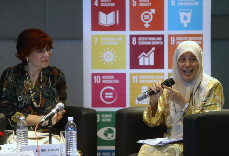 Eminent Global Health Physician Dr Flavia Bustreo and Prof Dr Siti Hawa Ali from Universiti Sains Malaysiau00e2u20acu2122s Interdisciplinary Health Science Unit at the International Women's Day 2018 forum in Kuala Lumpur March 8, 2018. u00e2u20acu2022 Picture by Zuraneeza Zulkif