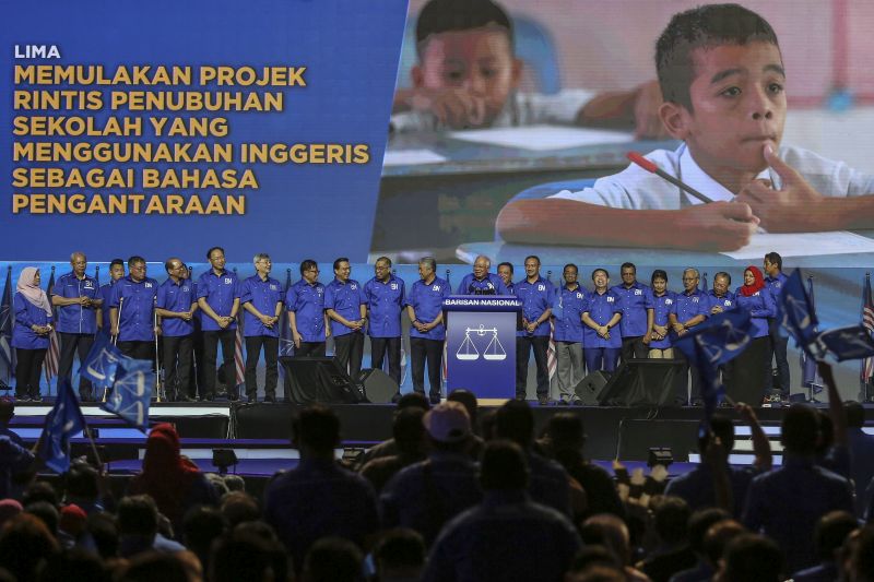 Barisan Nasional chairman Datuk Seri Najib Razak speaks during the launch of Barisan Nasional manifesto at Axiata Arena in Bukit Jalil on April 7, 2018. — Picture by Yusof Mat Isa