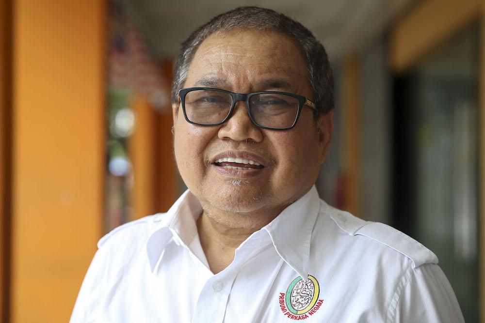 Perkasa president Datuk Ibrahim Ali poses for a photo outside his office in Kuala Lumpur April 24, 2018. u00e2u20acu201d Picture by Yusof Mat Isa