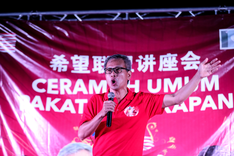 Damansara parliamentary candidate Tony Pua delivers his speech during the campaign in SS2 April 28, 2018. u00e2u20acu201d Picture by Ahmad Zamzahuri