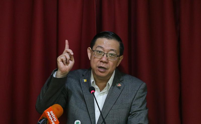 Penang Caretaker Lim Guan Eng speaks to the press as he accuses Barisan Nasional of copying the state government Manifesto in Komtar, April 16, 2018. u00e2u20acu201d Picture by Sayuti Zainudin