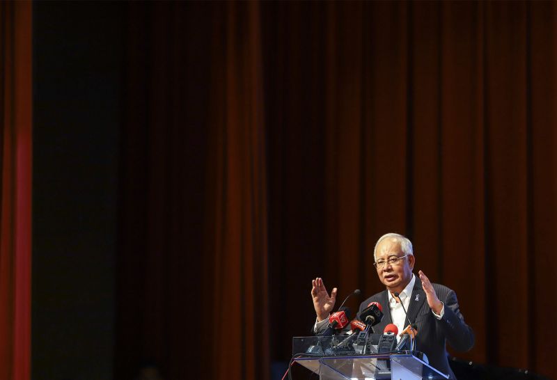 Datuk Seri Najib Razak speaks at the launch of Kuen Cheng High School campus redevelopment opening ceremony today, April 23, 2018. u00e2u20acu2022 Picture by Azneal Ishak