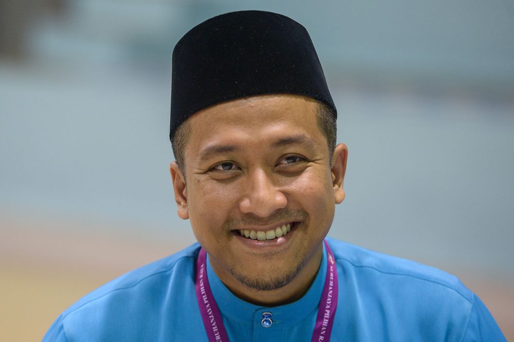 Pakatan Harapanu00e2u20acu2122s Kota Anggerik candidate Mohd Najwan Halimi at the nomination centre in Shah Alam April 28, 2018. u00e2u20acu2022 Picture by Mukhriz Hazim