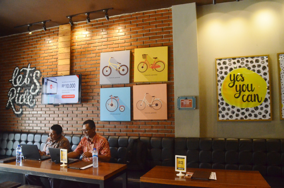 Warunk Upnormal in Tebet, South Jakarta. — Jakarta Globe pic
