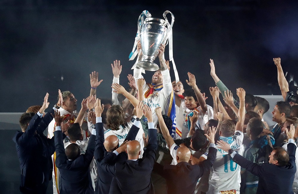 Real Madrid's Sergio Ramos lifts the trophy during the victory celebrations at the Santiago Bernabeu stadium in Madrid May 27, 2018. u00e2u20acu201d Reuters pic