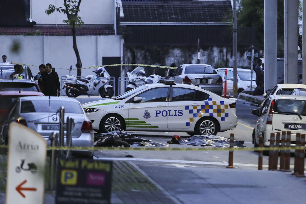 The cordoned-off entrance of Atria Shopping Gallery in Petaling Jaya is seen following an attempted robbery on May 18, 2018. u00e2u20acu201d Picture by Yusof Mat Isa