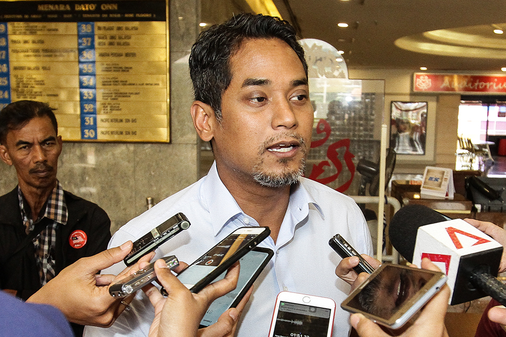 Umno Youth chief Khairy Jamaluddin speaks to reporters at PWTC in Kuala Lumpur May 19, 2018. u00e2u20acu201dPicture by Miera Zulyana
