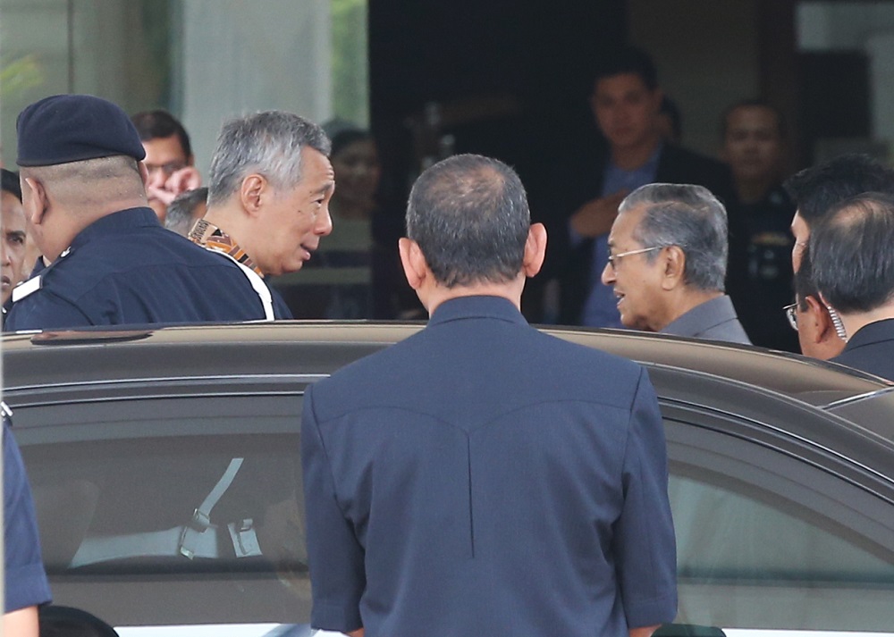 Singapore Prime Minister Lee Hsien Loong meets Prime Minister Tun Dr Mahathir Mohamad at the Perdana Leadership Foundation in Putrajaya May 19, 2018. u00e2u20acu201d Picture by Azinuddin Ghazali