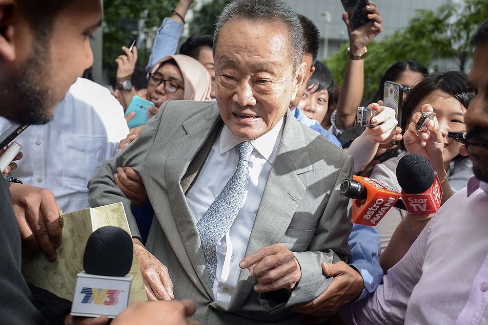 Business tycoon Robert Kuok leaves Ilham Tower after attending his first meeting with the Council of Elders in Kuala Lumpur May 22, 2018. u00e2u20acu201d Picture by Mukhriz Hazim