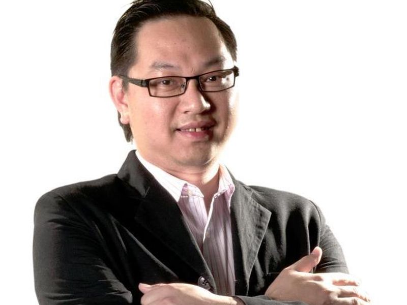 Exco Johor  Jimmy Puah Wee Tse menyatakan air percuma 10 meter padu akan diberi kepada golongan  berpendapatan sederhana. u00e2u20acu201d Foto ihsan Facebook/Jimmy Puah