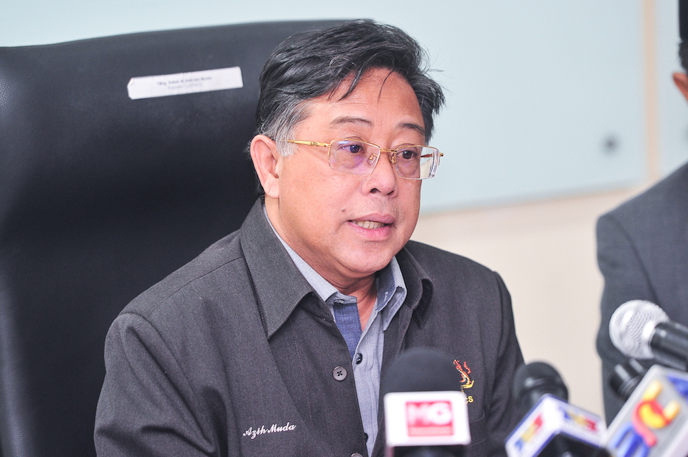 Cuepacs president Datuk Azih Muda speaks to the media during a press conference at Wisma Cuepacs in Kuala Lumpur May 30, 2018. u00e2u20acu201d Picture by Shafwan Zaidon