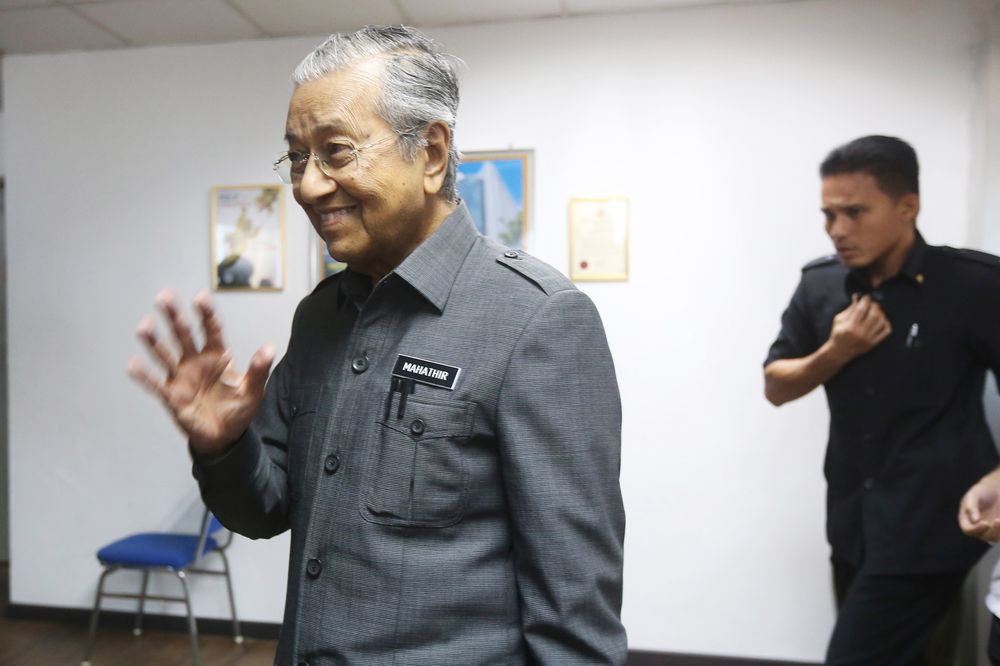 Prime Minister Tun Dr Mahathir giving a press conference after chairing a PPBM Supreme Council meeting at Menara Yayasan Selangor on May 28, 2018. u00e2u20acu201d Picture by Azinuddin Ghazali