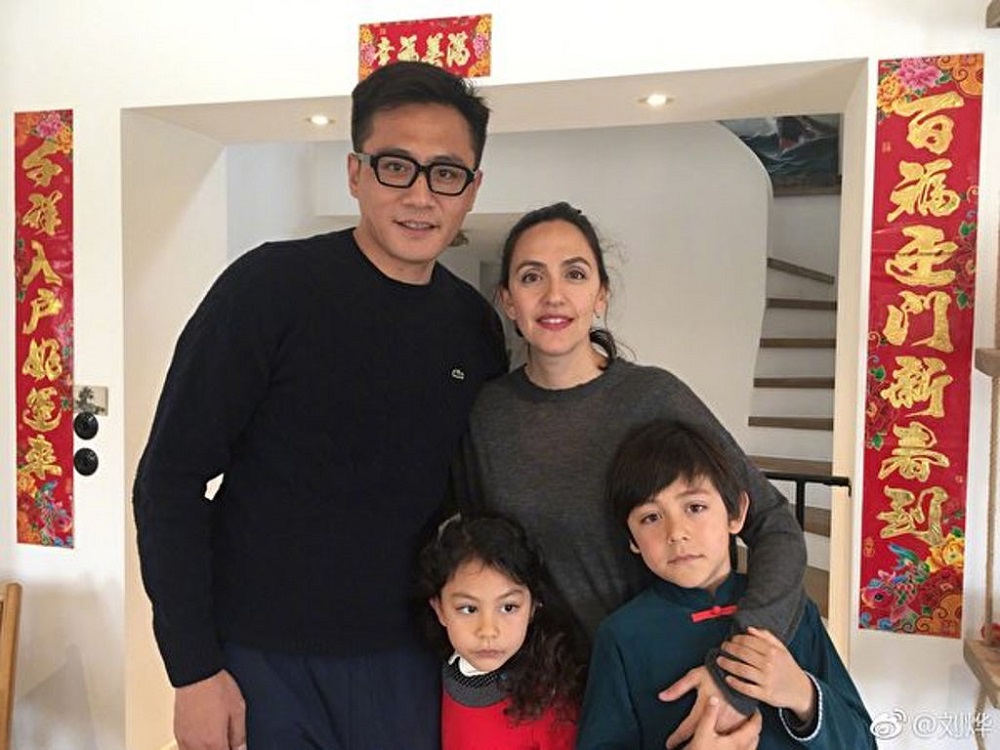 A snap by Epoch Times of Liu Ye with his family. u00e2u20acu201d CinemaOnline pic