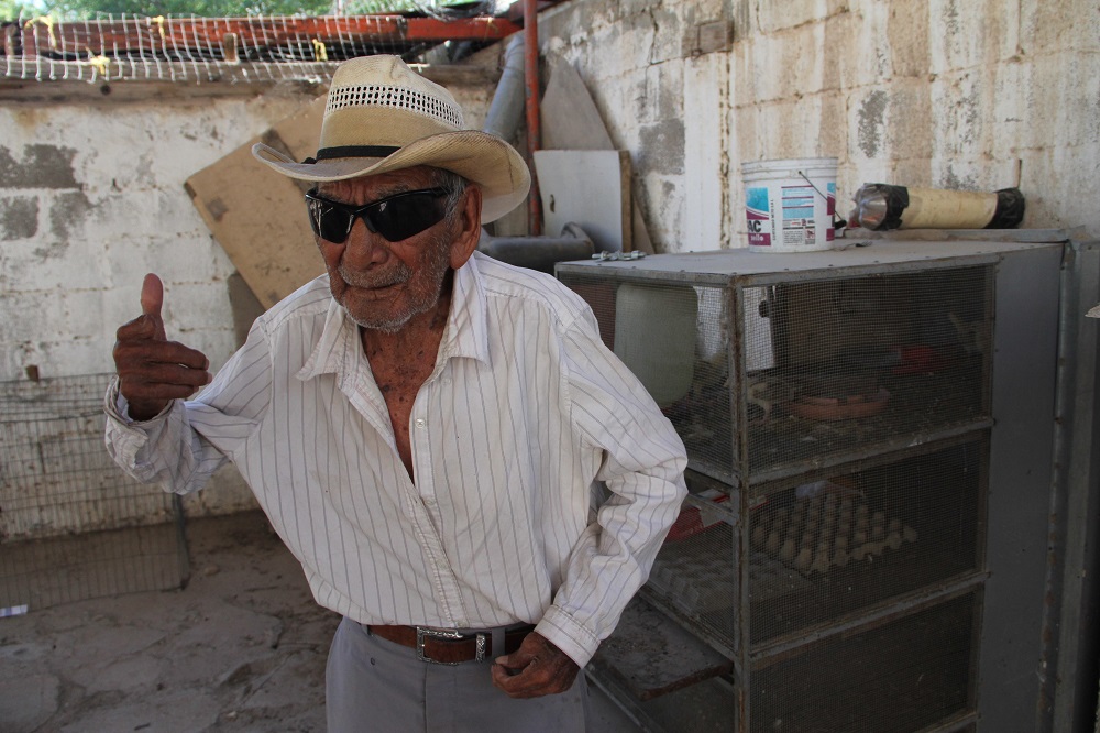 Mexican Manuel Garcia Hernandez, who claims to be 121 years old, poses for a picture at his home in Ciudad Juarez, Chihuahua state, Mexico on May 16, 2018. u00e2u20acu201d AFP pic