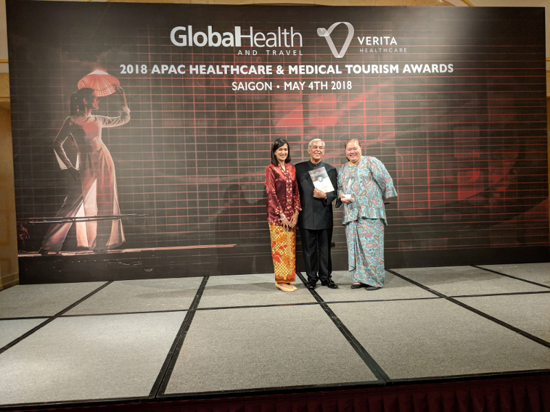 (From left) MHTC VP Shobena Singam and MHTC CCO Nik Yazmin receive the award for u00e2u20acu02dcMedical Travel Organisation of the Yearu00e2u20acu2122 at the 2018 Asia Pacific Healthcare and Medical Tourism Awards. u00e2u20acu201d Picture courtesy of MHTC