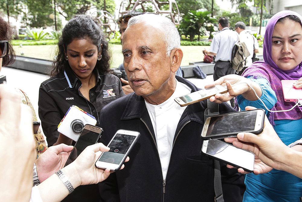 Former managing director of Khazanah Nasional Berhad Tan Sri Mohd Sheriff Mohd Kassim speaks to reporters outside Ilham Gallery, Kuala Lumpur on May 31, 2018. u00e2u20acu201d Picture by Miera Zulyana 