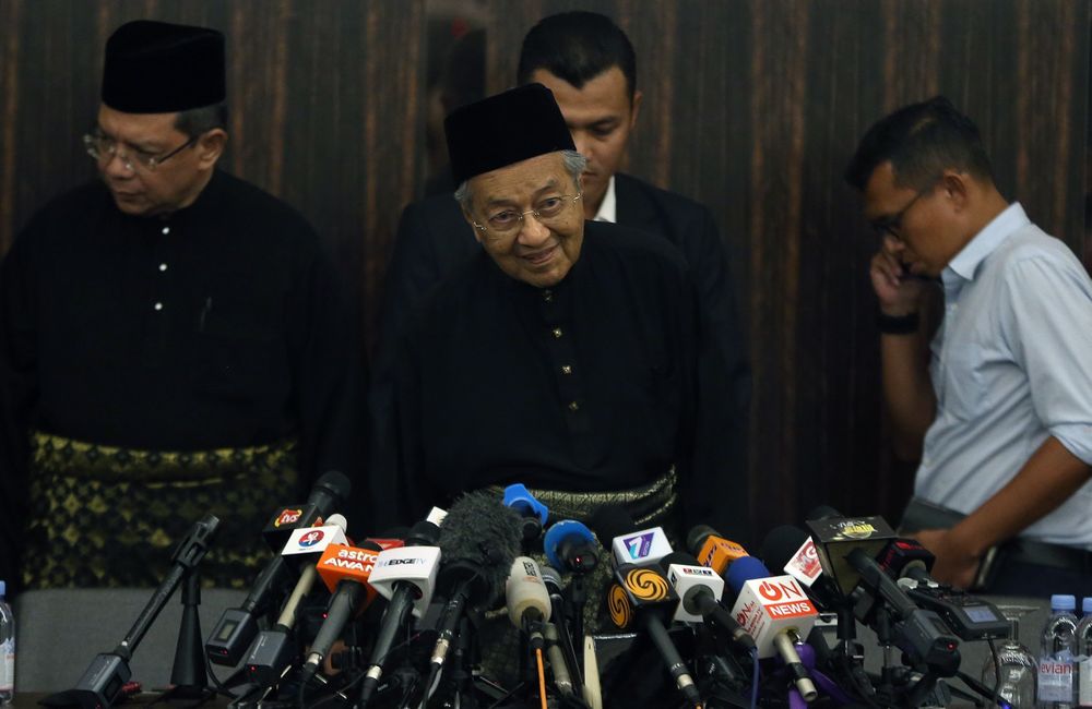 Prime Minister Tun Dr Mahathir Mohamad giving a press conference at Sheraton Petaling Jaya, May 10, 2018. u00e2u20acu201d Picture by Razak Ghazali