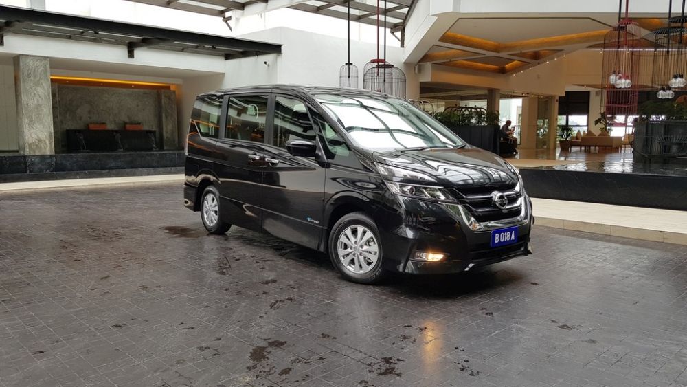 Our Nissan Serena S-Hybrid highway Star was the lower-specced of the two variants available for sale. u00e2u20acu201d Picture by YS Khong