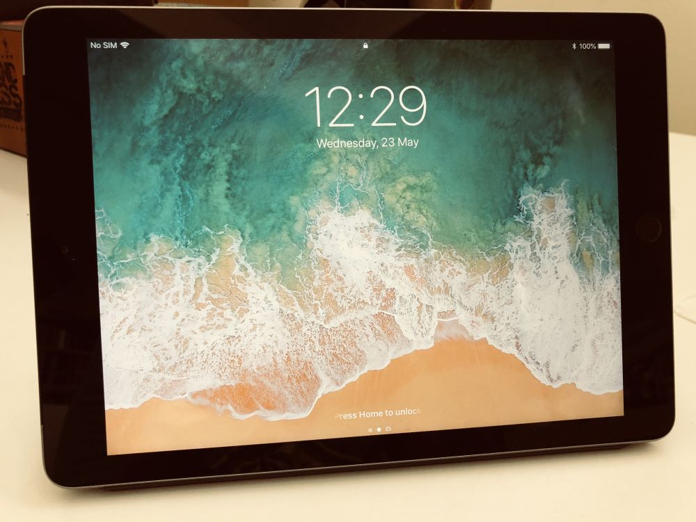 If you look past the (same old) exterior, the new iPad offers a great budget alternative to the iPad Pro.