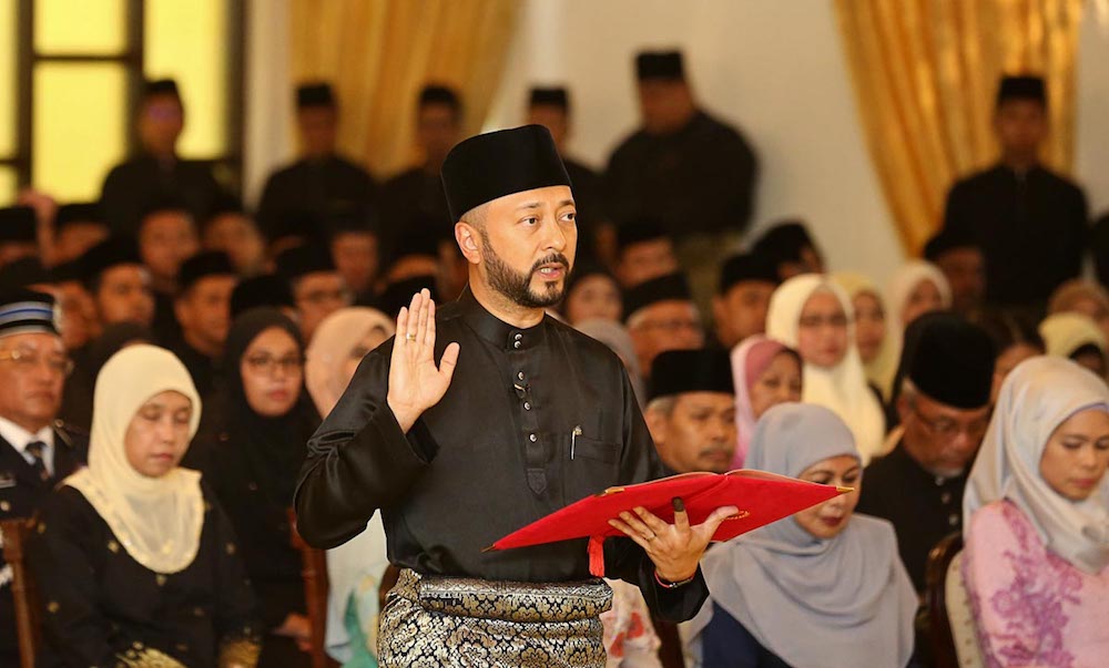 Datuk Seri Mukhriz Mahathir is sworn in as the new mentri besar of Kedah in Alor Setar May 11, 2018. u00e2u20acu201d Picture by Sayuti Zainudin