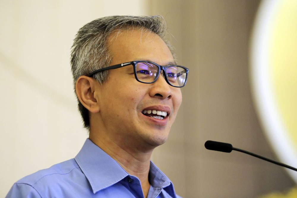 Tony Pua speaks at the Bandar Utama Buddhist Society on Wesak Day May 29, 2018. u00e2u20acu201d Picture by Yusof Mat Isa