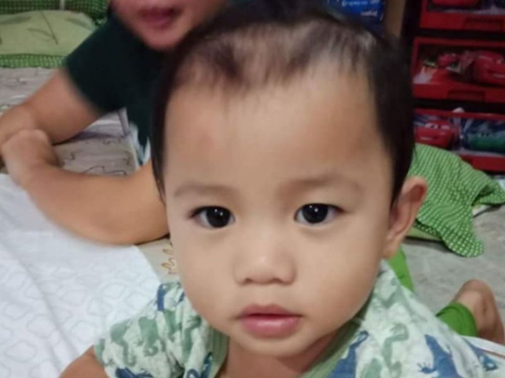 Nur Aisyah Hasmizan yang berumur setahun lima bulan disedari hilang ketika ibu bapanya bangun bersahur. u00e2u20acu2022 Foto ihsan Twitter/Nur Syahira