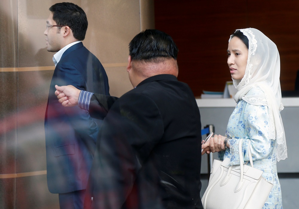 Nooryana Najwa Najib accompanies her mother Datin Seri Rosmah Mansor to the Malaysian Anti-Corruption Commission in Putrajaya June 5, 2018. u00e2u20acu201d Reuters pic