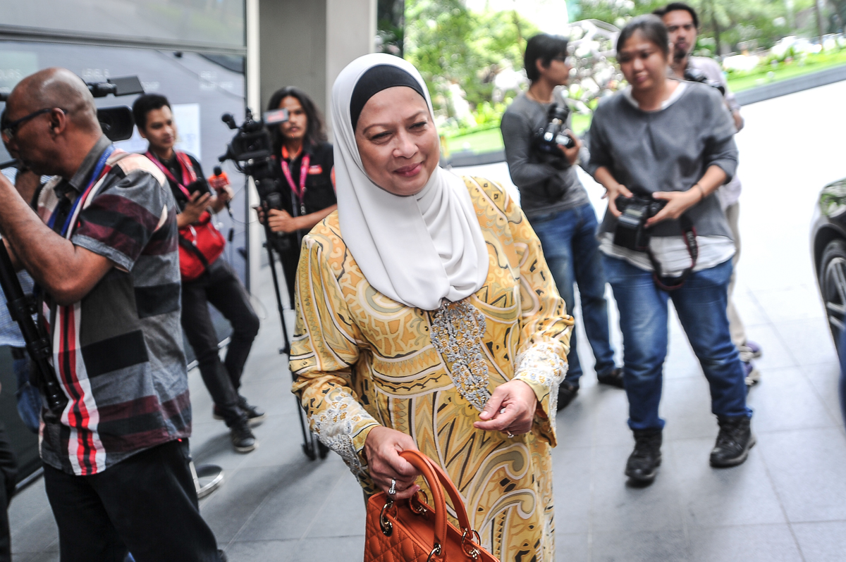 Hyrax Oil Sdn Bhd founder Datuk Hazimah Zainuddin leaves Ilham Tower after a meeting with the Council of Eminent Persons in Kuala Lumpur June 18, 2018. u00e2u20acu201d Picture by Shafwan Zaidon