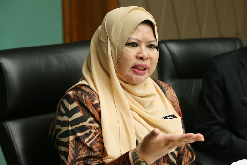 Rural and Regional Development Minister Rina Harun speaks at a special press conference in Putrajaya June 27, 2018. u00e2u20acu201d Picture by Azinuddin Ghazali 