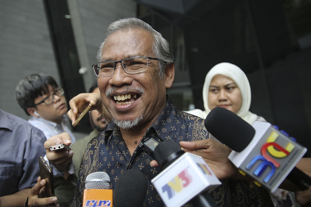 Former president of Malaysian Islamic Youth Movement Datuk Siddiq Fadzil speaks to reporters at Ilham Tower in Kuala Lumpur June 27, 2018. u00e2u20acu201d Picture by Yusof Mat Isa