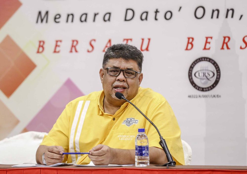 Umno executive secretary Datuk Ab Rauf Yusoh at the press conference to address the media on the partyu00e2u20acu2122s elections for UmnoYouth, Wanita Umno chief, and Puteri Umno chief at PWTC in Kuala Lumpur, June 23, 2018. u00e2u20acu2022 Picture by Firdaus Latif
