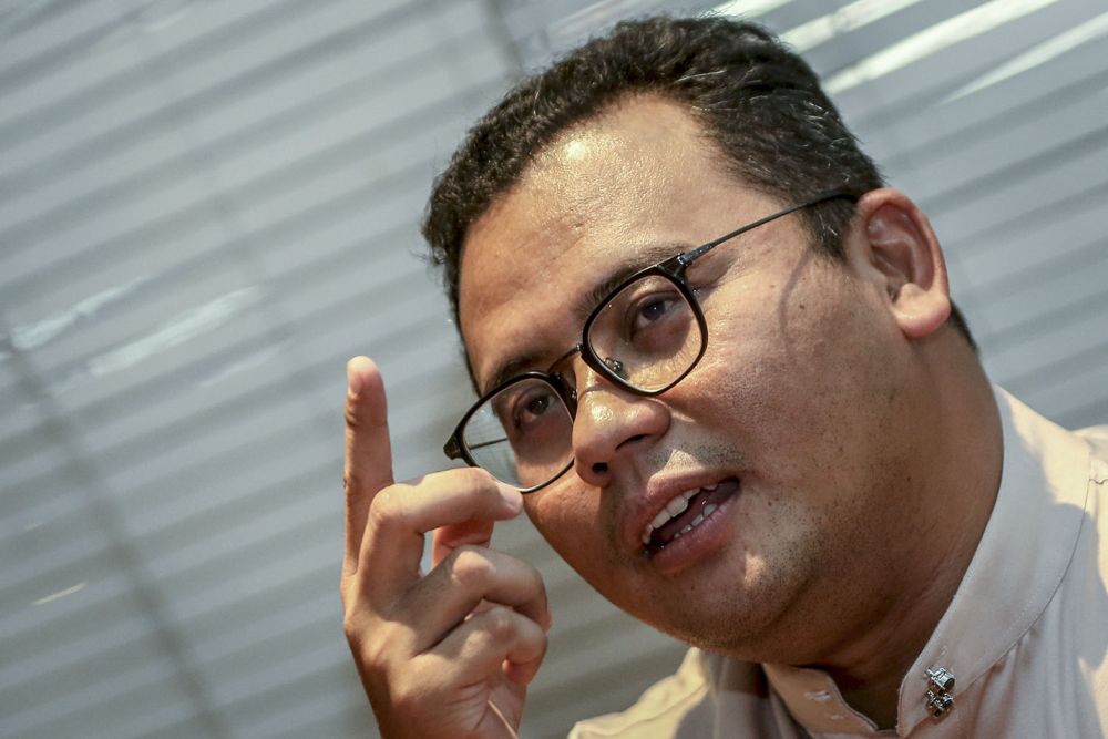 Selangor Exco Amirudin Shari speaks to Malay Mail during an interview in Bangsar June 6, 2018. u00e2u20acu2022 Picture by Hari Anggara