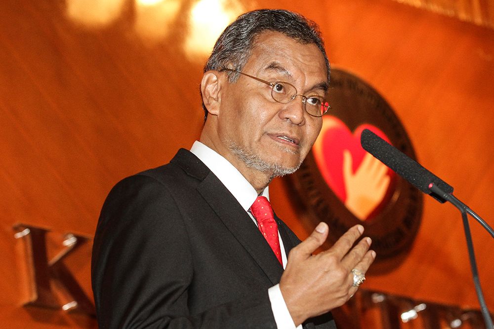 Minister of Health Dzulkefly Ahmad speaks during a meeting at the Health Ministry in Putrajaya June 5, 2018. u00e2u20acu2022 Picture by Miera Zulyana