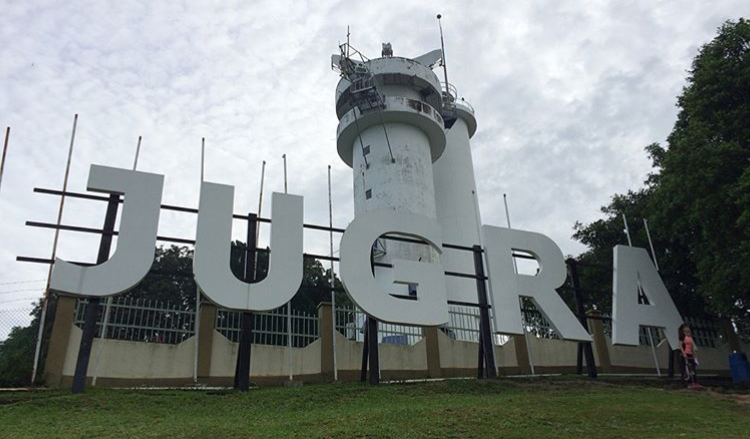 Bukit Jugra is a host to many various activities — paragliding, hiking, mountain biking and so much more. — Picture by Chris Mohan