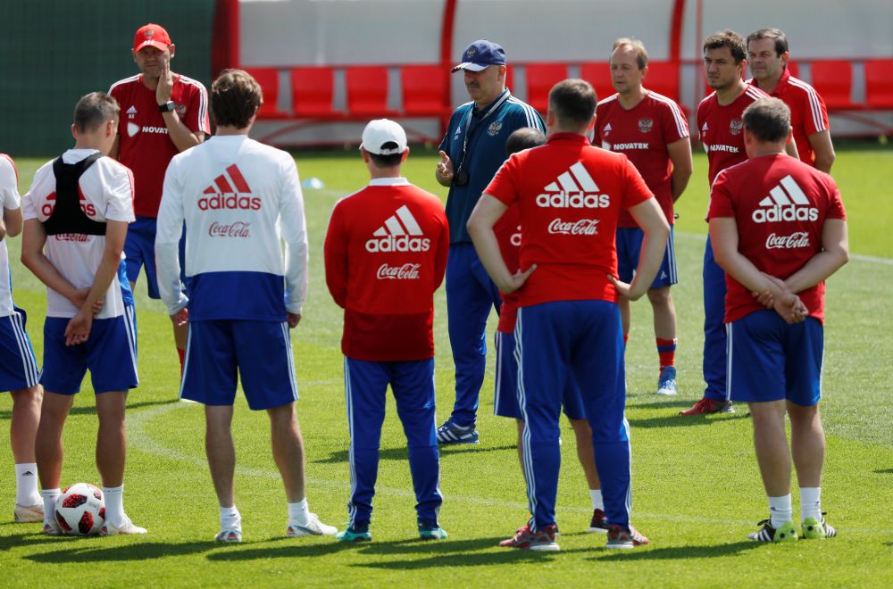Russia Training - Russia Training Camp, Moscow, Russia - June 29, 2018 Russia coach Stanislav Cherchesov during training. u00e2u20acu201d Reuters pic