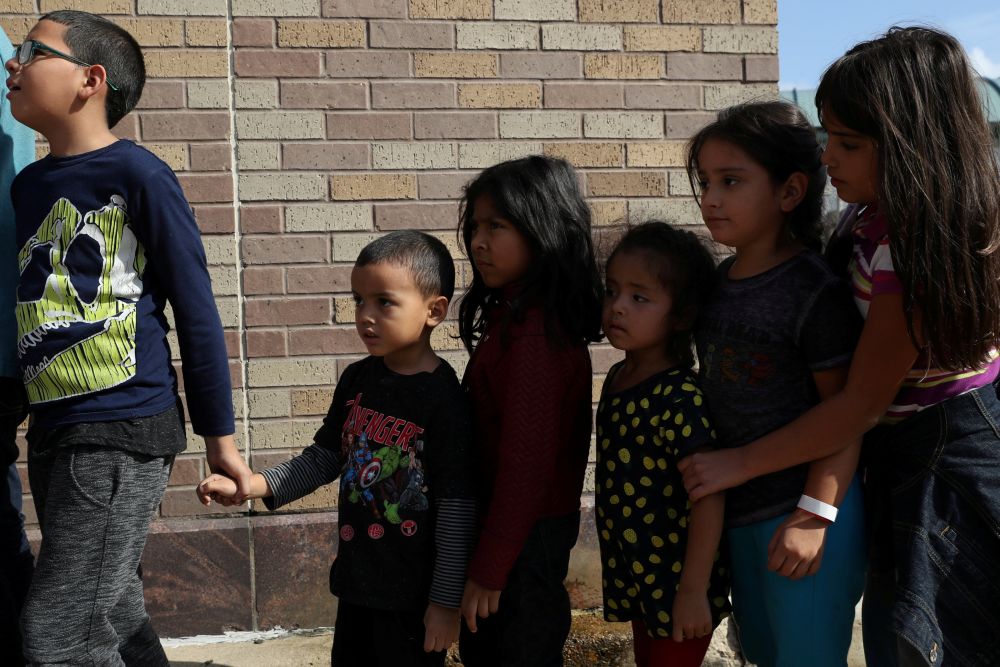 Children form a line as undocumented immigrant families are released from detention at a bus depot in McAllen, Texas June 22, 2018. u00e2u20acu2022 Reuters pic