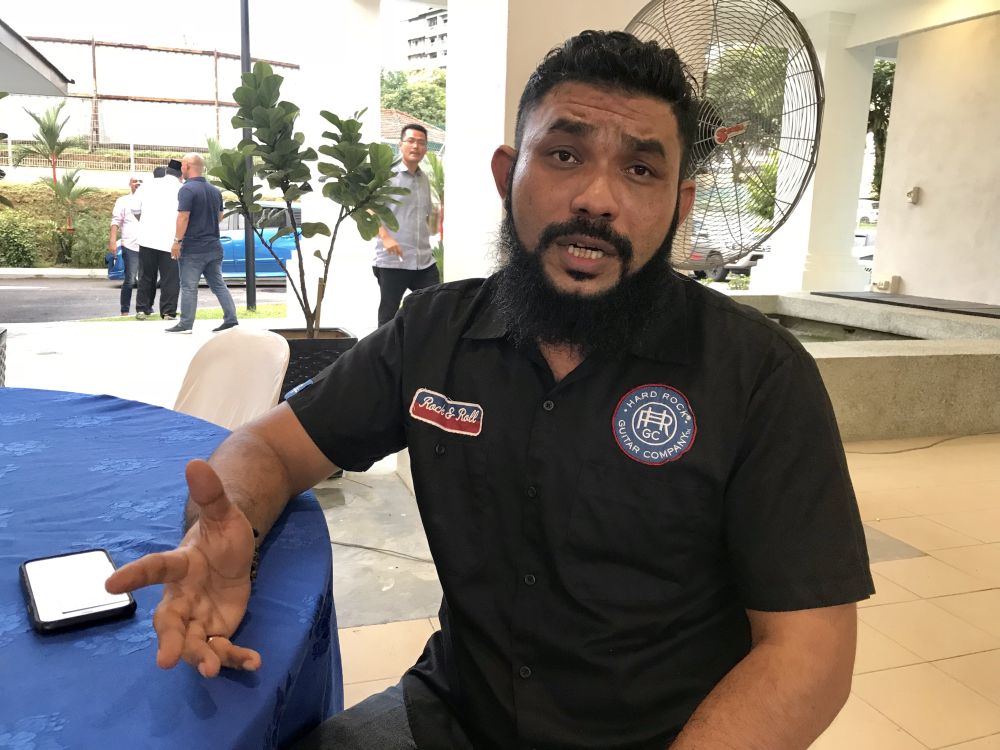 Former controversial blogger Wan Muhammad Azri Wan Deris, better known as Papagomo said the perception that he was a gang member stems from peopleu00e2u20acu2122s perception of his image as well as the   he speaks. u00e2u20acu201d Picture By Ben Tan