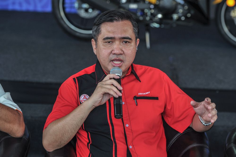 Transport Minister Anthony Loke speaks during the Hong Leong Yamaha Balik Kampung road safety programme in Sungai Besi June 8, 2018. u00e2u20acu201d Picture by Shafwan Zaidon