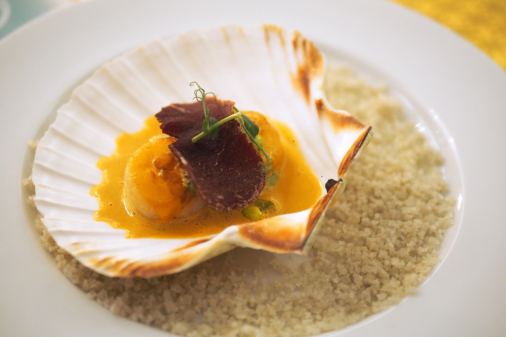 Savour Hokkaido scallops wrapped with bresaola and served with sweet pea puree and shallots pickles together with Islay Barley 2010. — Picture by Miera Zulyana