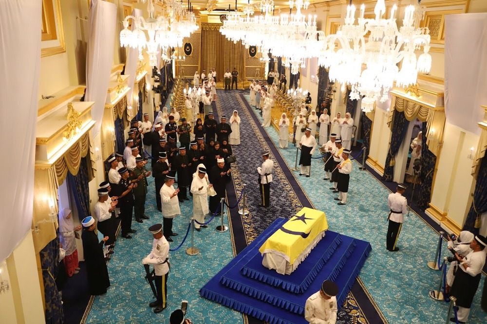The remains of Johor ruler Sultan Ibrahim Sultan Iskandaru00e2u20acu2122s mother Encheu00e2u20acu2122 Besar Hajah Khalsom Abdullah lying in state at the Dewan Singgahsana, Istana Besar in Johor Baru June 6, 2018. u00e2u20acu201d Picture courtesy of Royal Press Officen