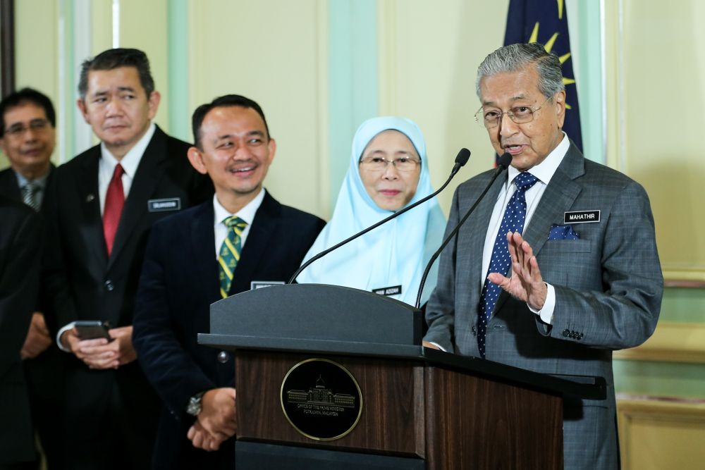 Tun Dr Mahathir Mohamad speaks at a press conference after chairing the weekly Cabinet meeting at Kompleks Perdana Putra in Putrajaya June 6, 2018. u00e2u20acu2022 Picture by Ahmad Zamzahuri