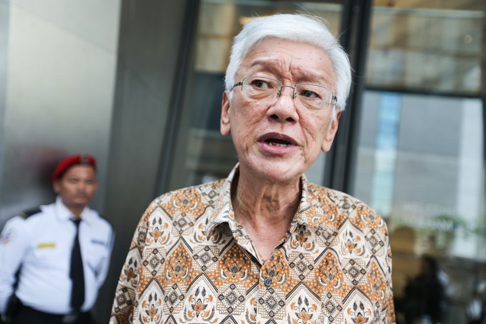 Research Director of Consumer Association of Penang (CAP) Martin Khor speaks to reporters outside the Ilham Tower in Kuala Lumpur June 5, 2018. u00e2u20acu201d Picture by Ahmad Zamzahuri