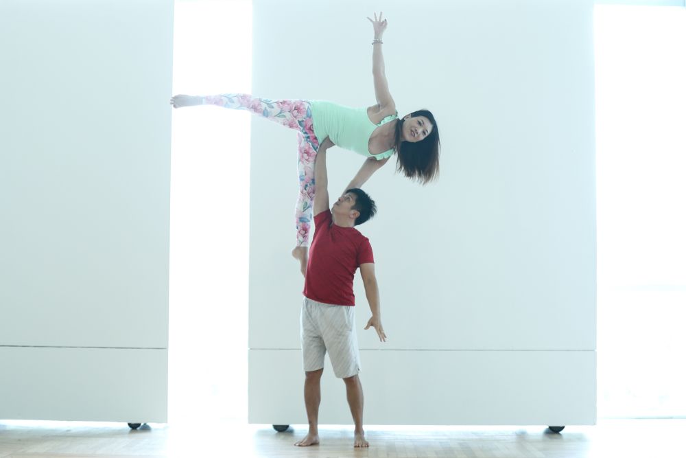 Husband-and-wife duo Foo and Junko will be teaching a handstand workshop, as well as a special acro yoga demo at the festival. 