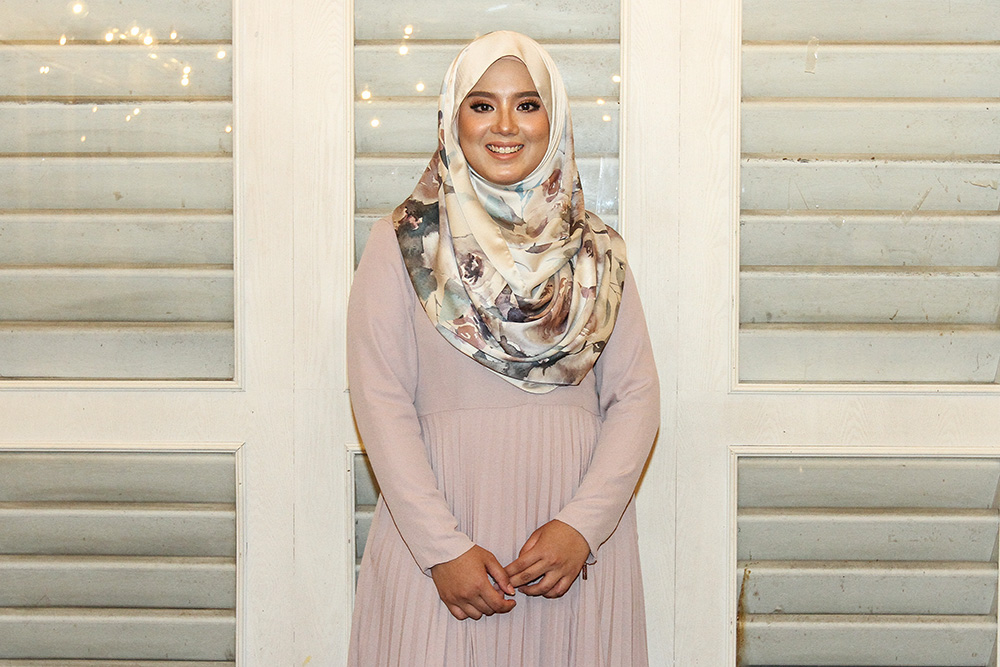 Fazrena started TudungPeople with only RM2,000. — Picture by Miera Zulyana